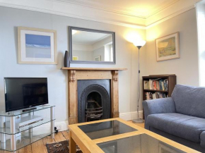 37 Trenwith Place, charming family home & garden!